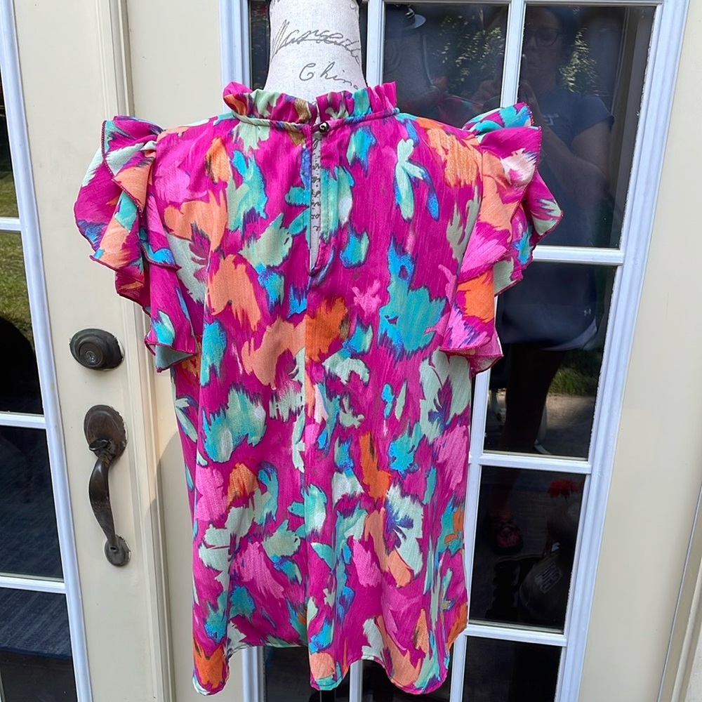 Haptics Pink Contrast Mock Neck Flutter Sleeve Top NWT - Picture 3 of 5